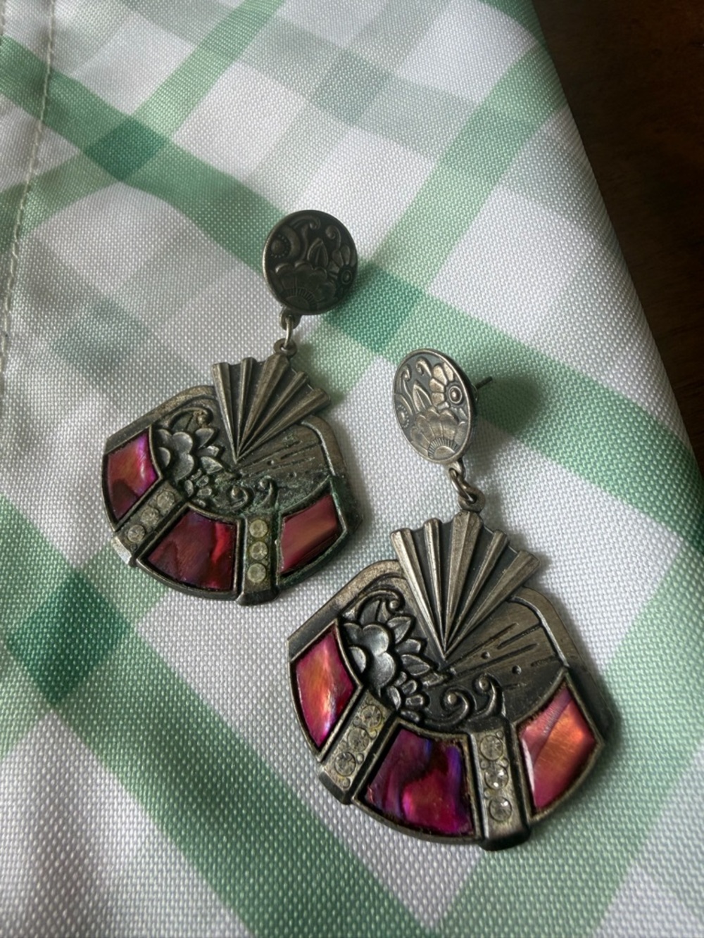 DURI Art Deco-Inspired Fan Drop Earrings in Pink and Silver-Tone